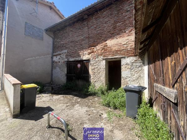 Garage 100 m²