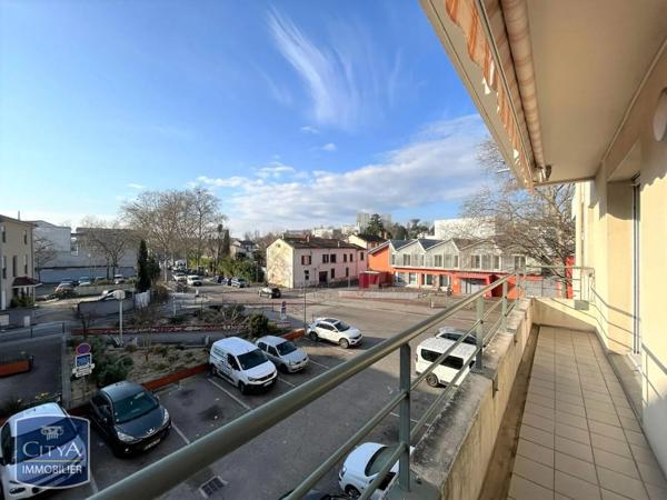 Appartement à louer 3 pièces 59.65m²