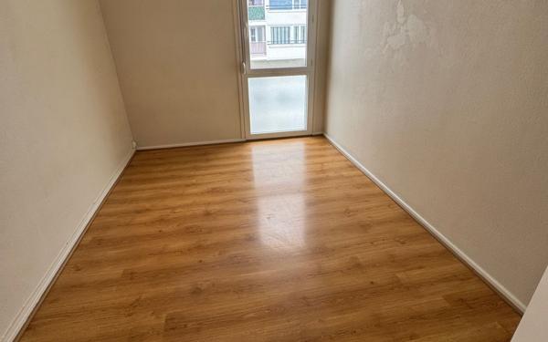 Appartement à vendre    4 pièces • 77 m2 Laon