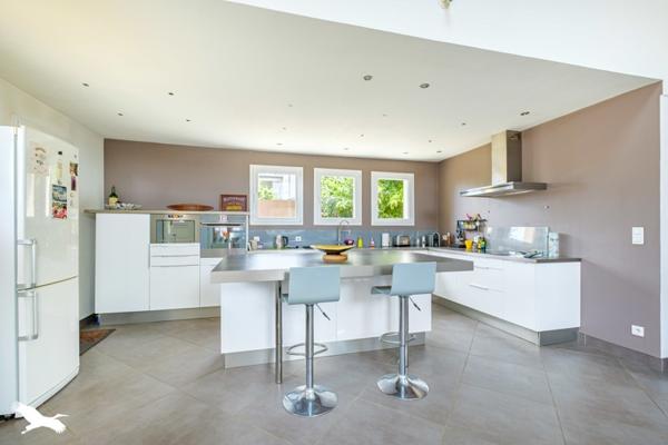 Maison à vendre 599 900 € Irigny 5 p 145 m² DPE C