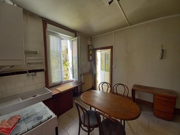 Maison de ville à CHAUFFAILLES avec cour intérieure - 75m²