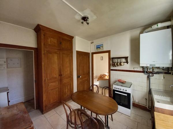 Maison de ville à CHAUFFAILLES avec cour intérieure - 75m²