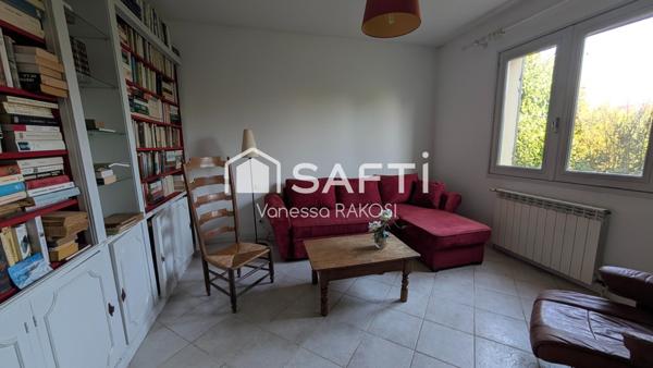 MAISON DE PLAIN PIED 150 M² 3 CHAMBRES 5000 M² DE JARDIN ET 160 M² HANGAR