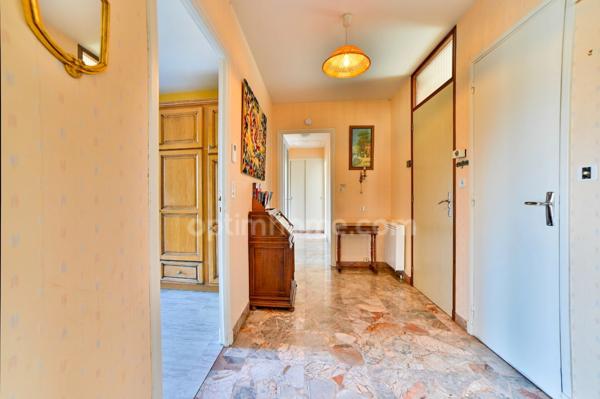 Maison à vendre 8 pièces VEYNES (05)terrain 1200m²