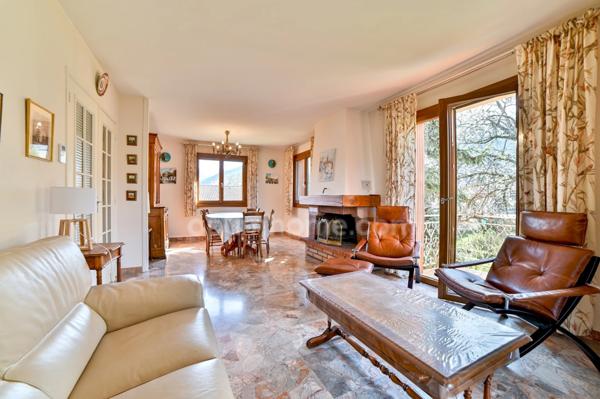 Maison à vendre 8 pièces VEYNES (05)terrain 1200m²