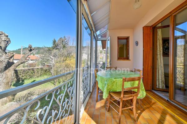 Maison à vendre 8 pièces VEYNES (05)terrain 1200m²