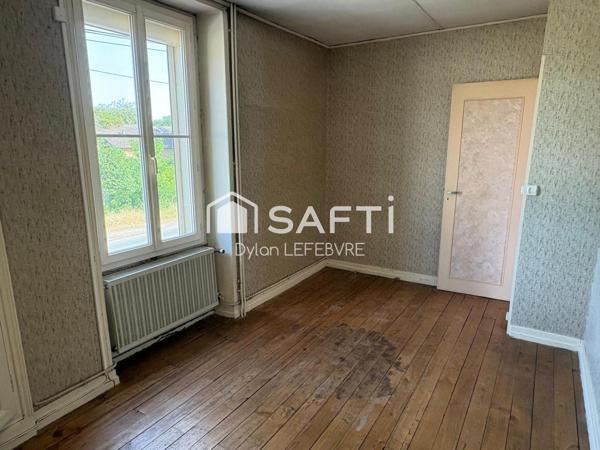 Maison avec dépendances et beau potentiel