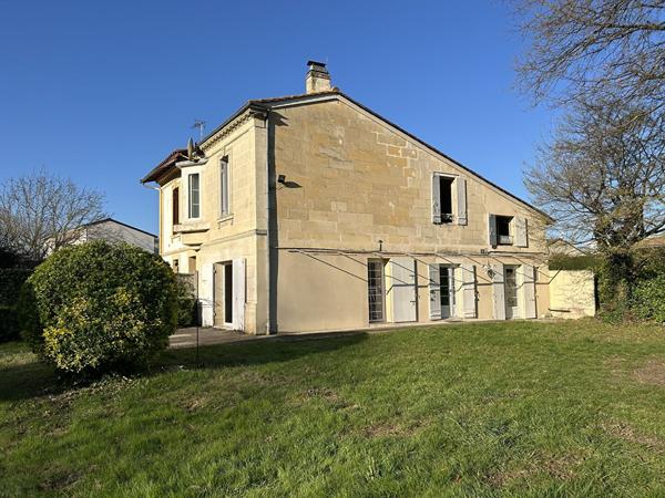 RARE Maison en pierre de 107m2 habitable sur parcelle de 500m2 , Artigues pres bordeaux RARE Maison en pierre de 107m2 habitable sur parcelle de 500m2 , Artigues pres bordeaux
