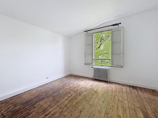 RARE Maison en pierre de 107m2 habitable sur parcelle de 500m2 , Artigues pres bordeaux RARE Maison en pierre de 107m2 habitable sur parcelle de 500m2 , Artigues pres bordeaux