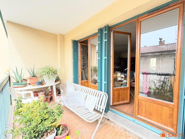 Appartement 119m2, 3 chambres, balcon et parking!
