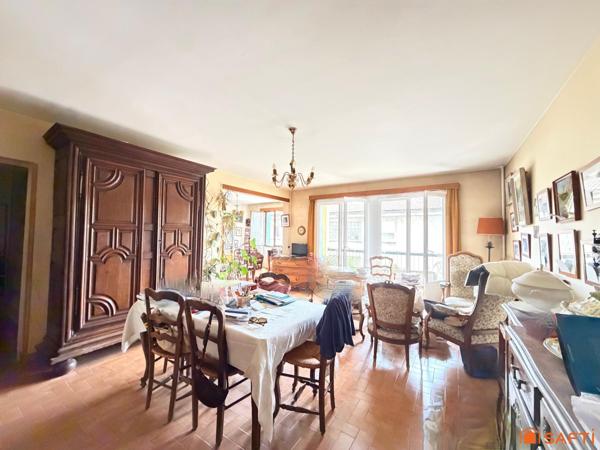 Appartement 119m2, 3 chambres, balcon et parking!