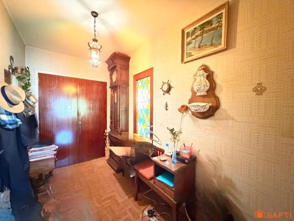 Appartement 119m2, 3 chambres, balcon et parking!