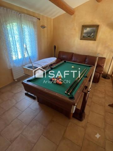 Pertuis : villa T6 de 166m² au calme avec piscine