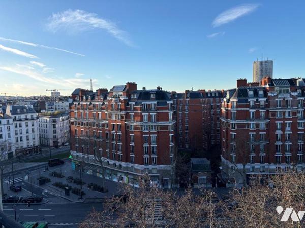 TROIS PIECES de 90,15 m² - VUE DEGAGEE - BALCON