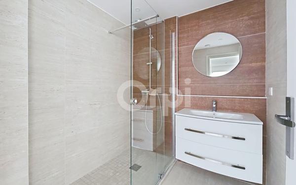 Appartement à vendre    2 pièces •  Antibes