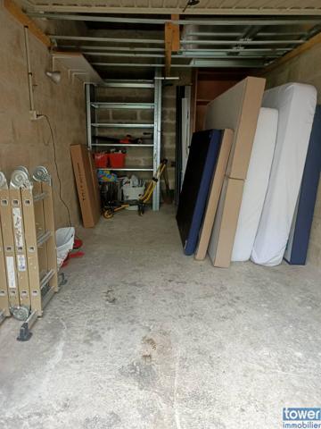 Garage
                                                                                                                                                
                                                                                                                                                
                                                                                                                                                                                                                                                                                                                        13  m²