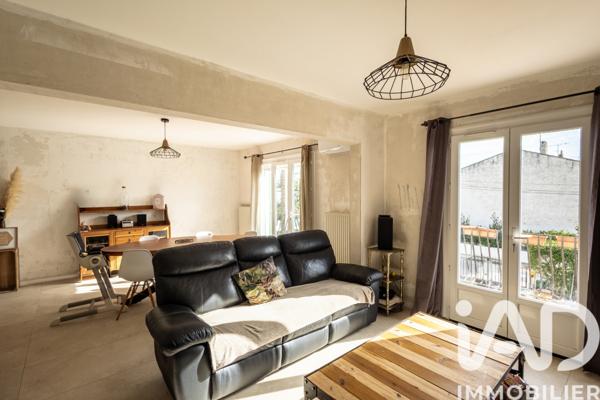 Maison à vendre 5 pièces 163,43 m² Arles