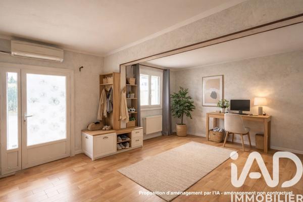 Maison à vendre 5 pièces 163,43 m² Arles