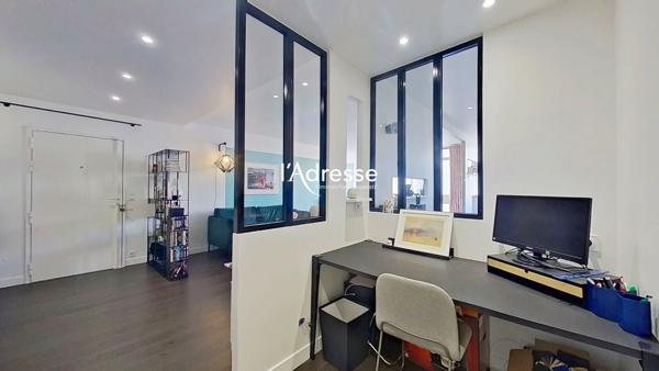 3 Pièces de 82 m² - Traversant avec balcon et chambres au calme absolu sur jardin arboré