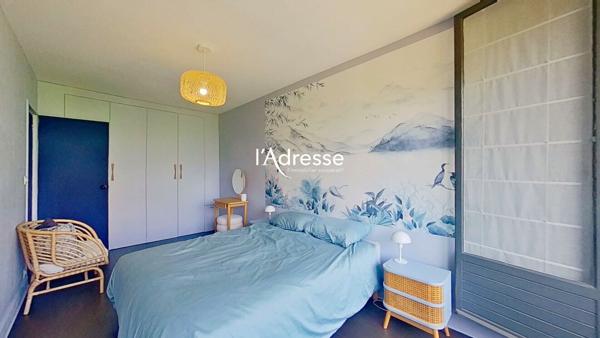 3 Pièces de 82 m² - Traversant avec balcon et chambres au calme absolu sur jardin arboré