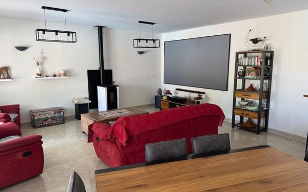 Maison à vendre    7 pièces •  Saint-Porquier