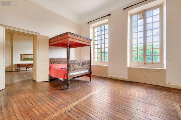 Maison de maître à vendre à Mérignac en Gironde (33700), ref : 33145//1869