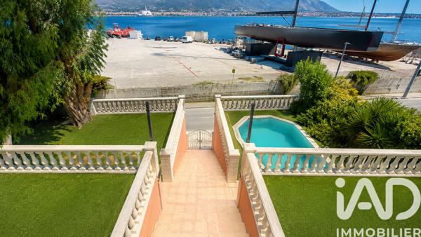 Maison à vendre 5 pièces 167 m² La Seyne-sur-Mer