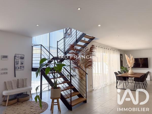 Maison à vendre 4 pièces 160 m² Marignane