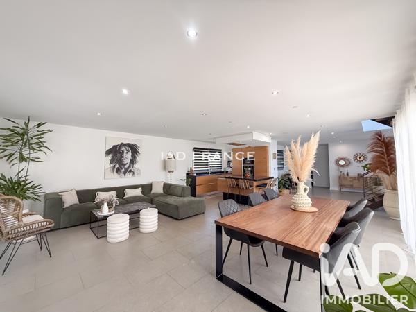 Maison à vendre 4 pièces 160 m² Marignane