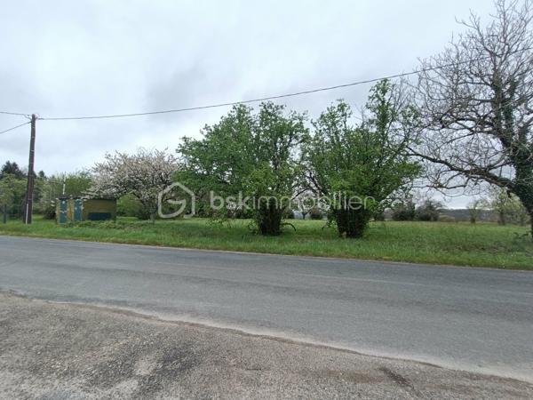 Terrain de 4 089 m²