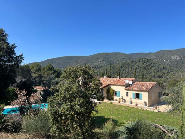 Villa de plein pied dans un cadre exceptionnel