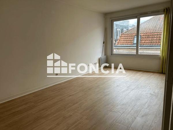 Location Appartement 2 pièces 47.91 m² - 9-17 R. DE LA BAIGNERIE Lille 59800