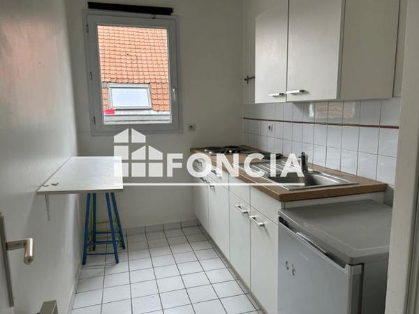 Location Appartement 2 pièces 47.91 m² - 9-17 R. DE LA BAIGNERIE Lille 59800