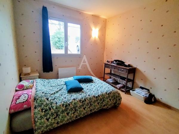 Maison contemporaine de 120 m² avec garage et beau terrain