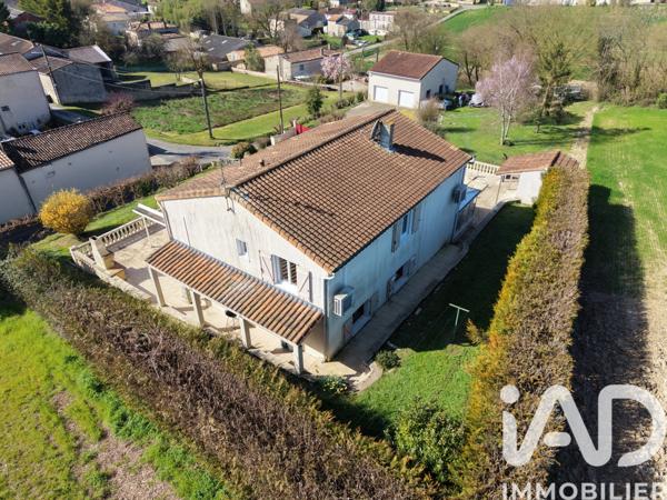 Maison à vendre 6 pièces 151 m² Rouillac