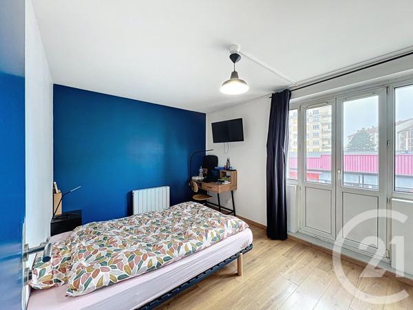 Appartement F5 à vendre  5 pièces - 94,32 m2 VANDOEUVRE LES NANCY - 54