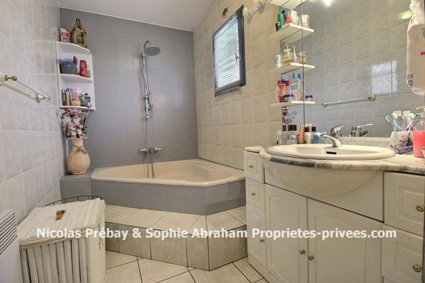 Maison individuelle de 5 pièces avec garage et terrain