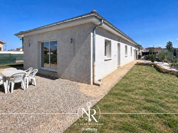 Maison
         5 pièces
        - 95 m² 359 000 € *