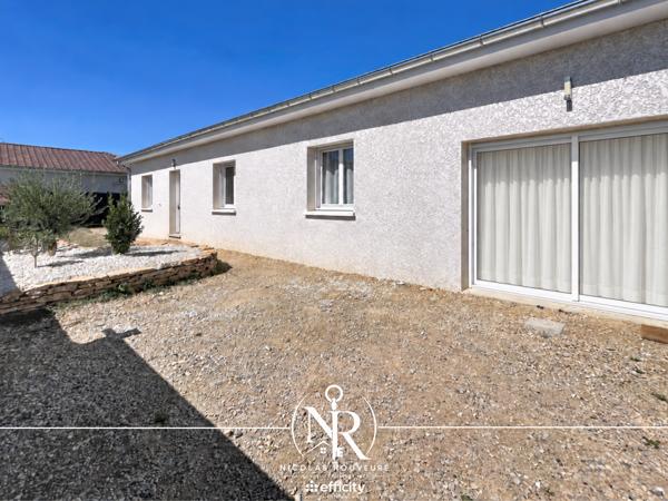 Maison
         5 pièces
        - 95 m² 359 000 € *