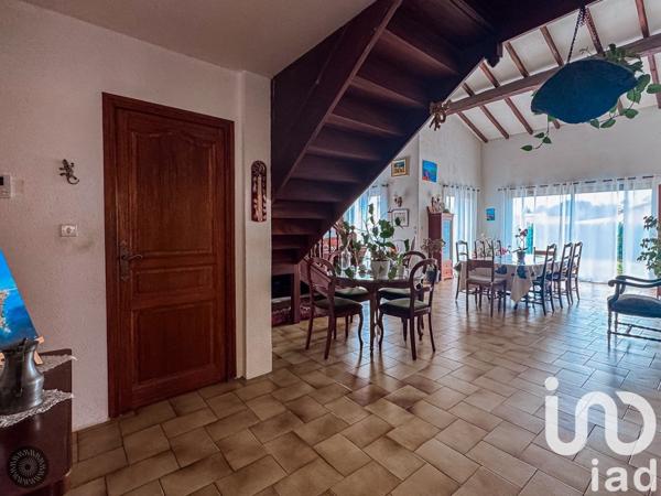 Maison à vendre 6 pièces 185 m² Saint-Estève
