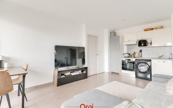 Appartement à vendre    2 pièces • 38,20 m2 Marseille 3