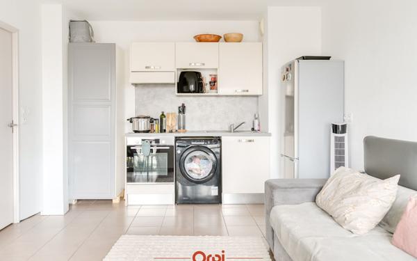 Appartement à vendre    2 pièces • 38,20 m2 Marseille 3