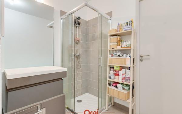 Appartement à vendre    2 pièces • 38,20 m2 Marseille 3