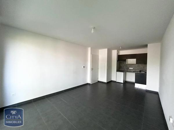 Appartement à louer 2 pièces 42.8m² Tourcoing (59200)