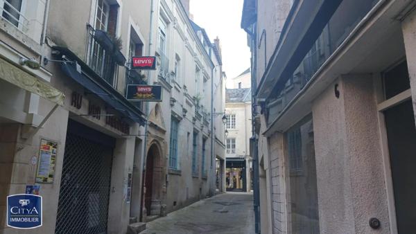 Appartement à louer 2 pièces 39m² Blois (41000)