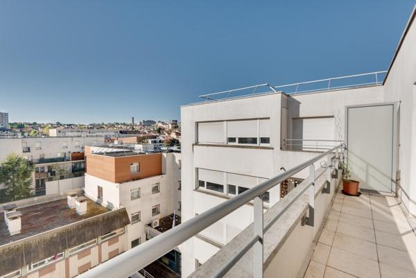 Appartement T4 dernier étage avec 2 parkings