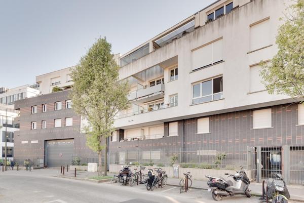 Appartement T4 dernier étage avec 2 parkings