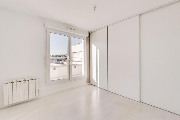 Appartement T4 dernier étage avec 2 parkings