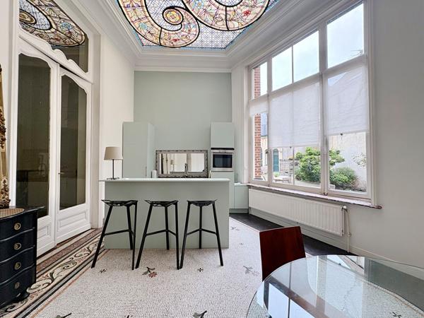 Vieux Lille, dans un hôtel particulier, magnifique Duplex, 2 chambres. de près de 133 m² avec terrasse, garage et cave Lille