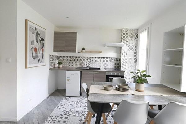 Appartement à vendre T3/4 en rez-de-chaussée surélevé, rénové, secteur Magalone/Le Corbusier —